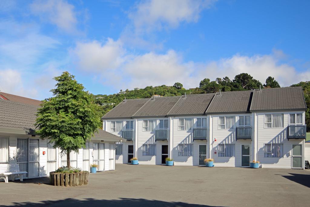 Midway Pacifica Lodge ロワー・ハット エクステリア 写真