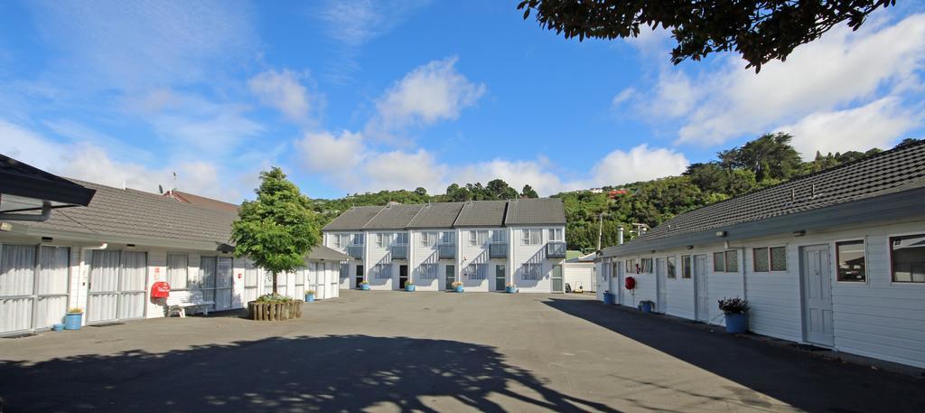 Midway Pacifica Lodge ロワー・ハット エクステリア 写真