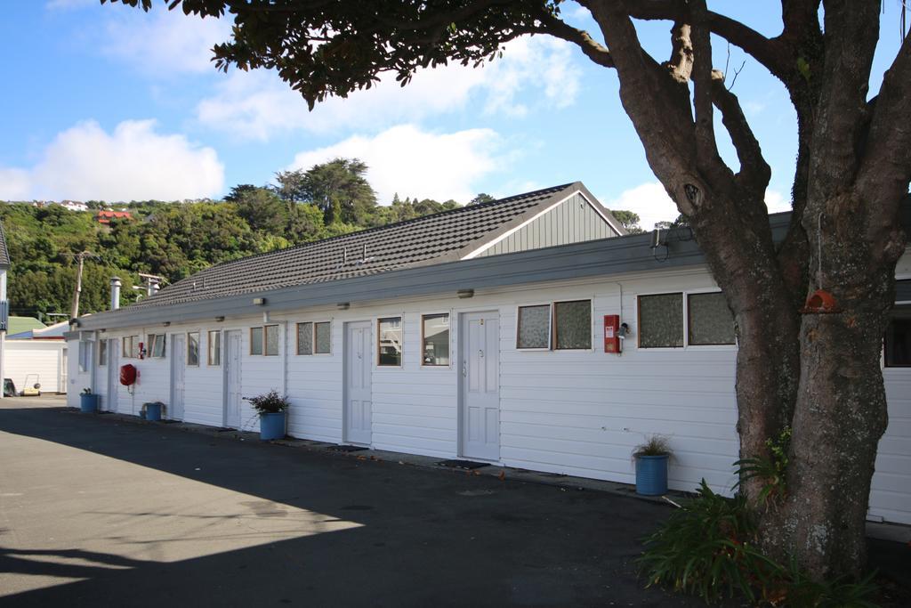 Midway Pacifica Lodge ロワー・ハット エクステリア 写真