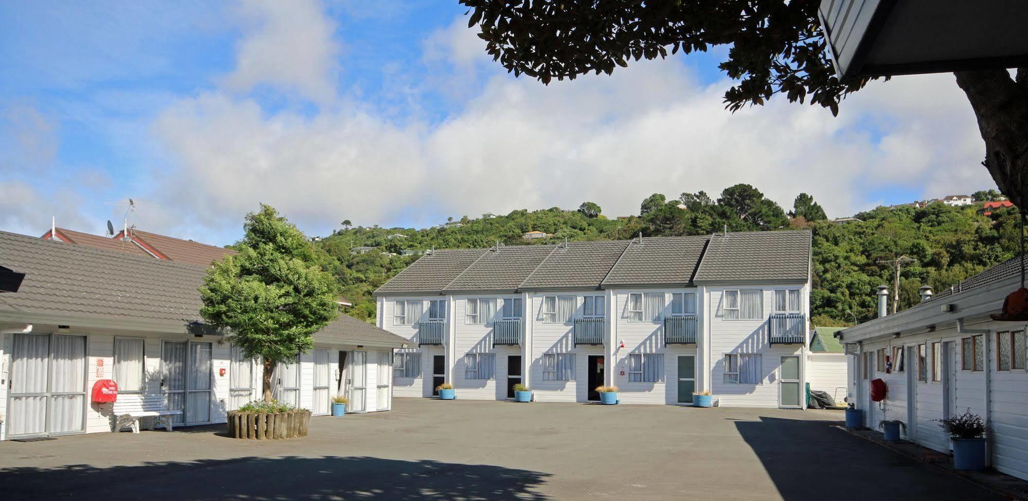 Midway Pacifica Lodge ロワー・ハット エクステリア 写真