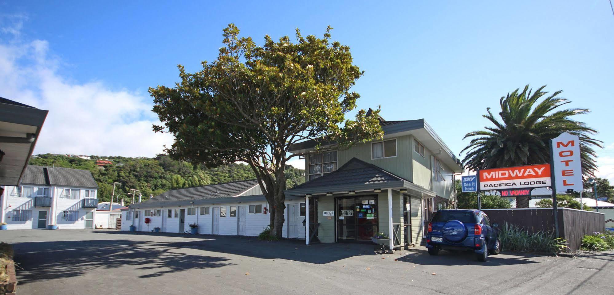 Midway Pacifica Lodge ロワー・ハット エクステリア 写真